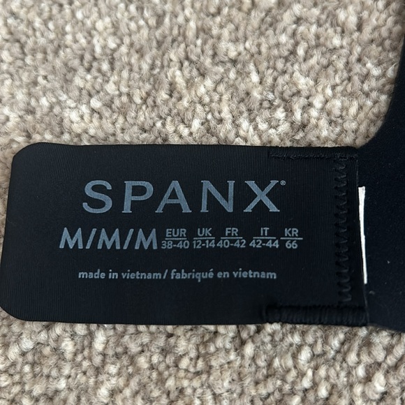 SPANX Black Wirefree Bra Size M - Picture 7 of 10